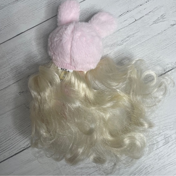 Na! Na! Na! Surprise Doll 9" Aubrey Heart Bunny Series 1 MGA Entertainment - Picture 3 of 3